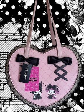 ♡ heart shaped bag with black lace ~ brand new w/ tags & stuffing still inside ♡